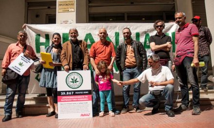 40 χιλιάδες υπογραφές για ιατρική χρήση κάνναβης στον Υπουργό Υγείας